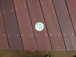 埋め込み式のLEDライト